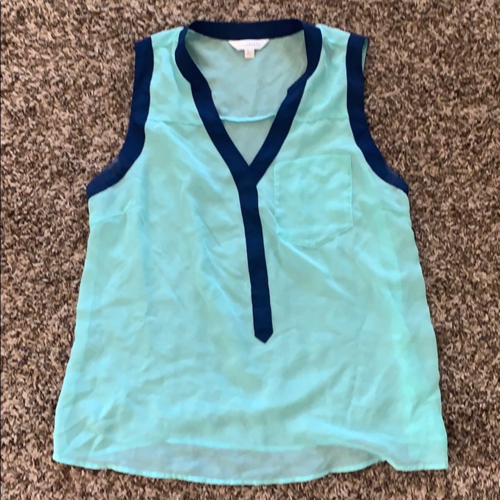 Sleeveless blouse
